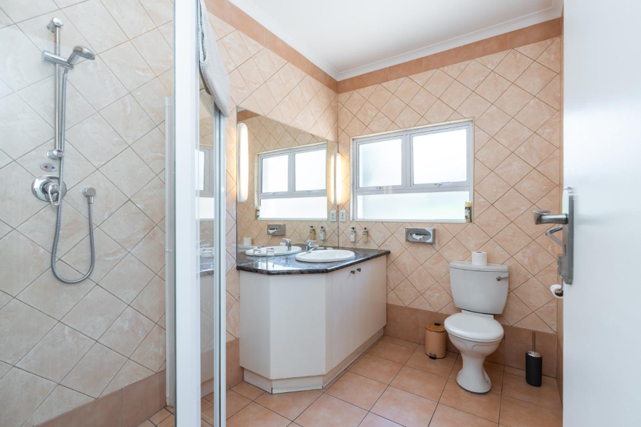 6 Bedroom Property for Sale in Milnerton Western Cape